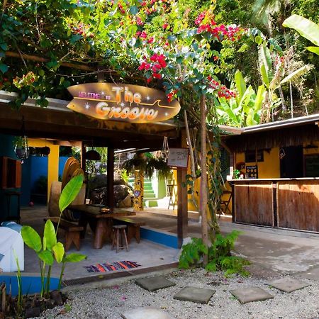 Sintonia Surf Hostel E Bar Убатуба Экстерьер фото