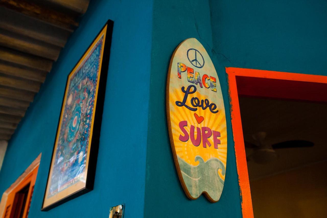 Sintonia Surf Hostel E Bar Убатуба Экстерьер фото